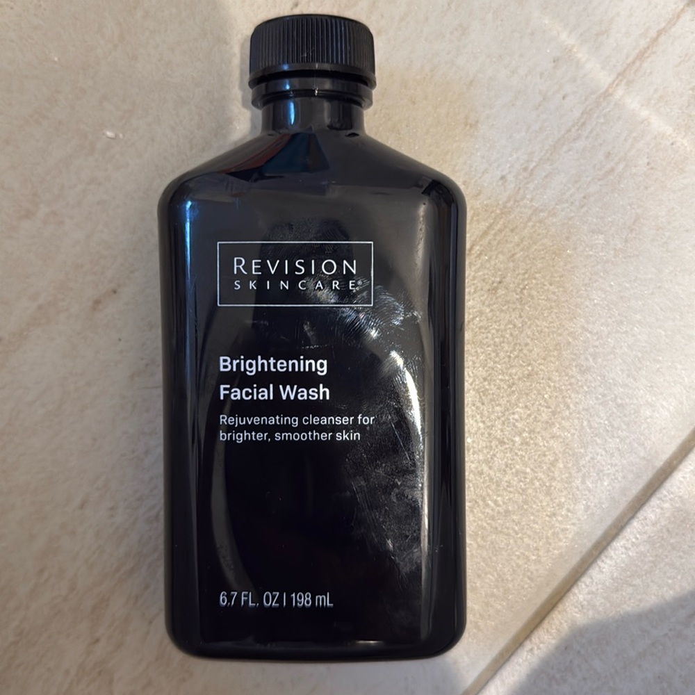 Revision Brightening Facial Wash 6.7 fl. Oz